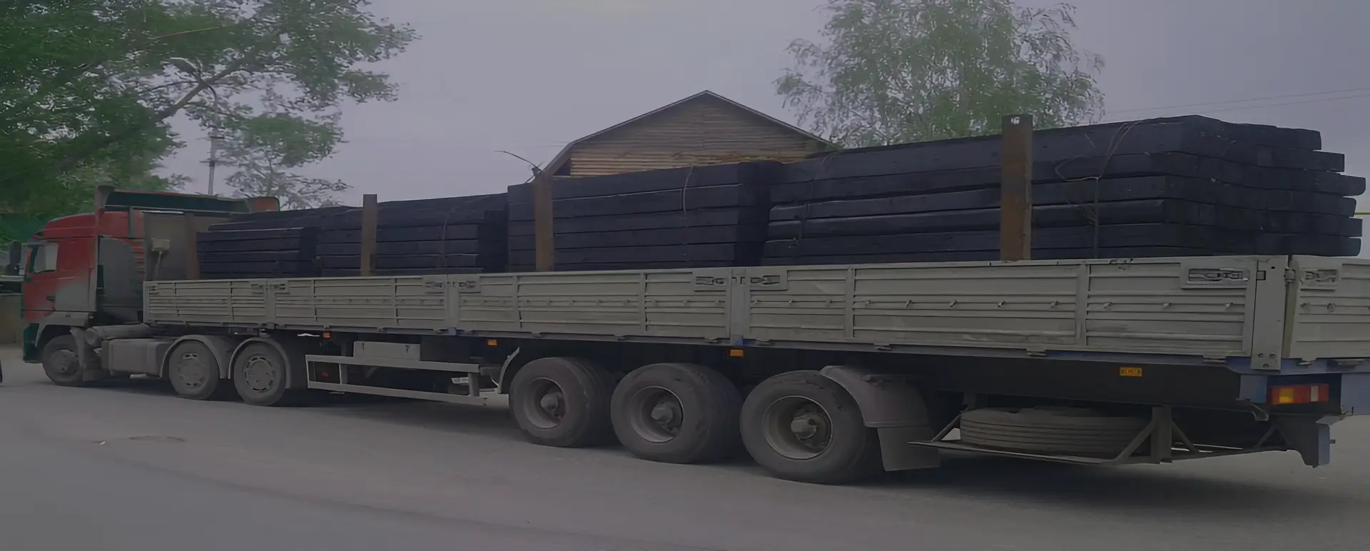 Сервис от транспортной компании по доставке шпал по России из Лукоянова автотранспортом